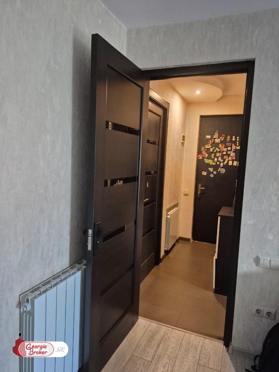 nearly repaired 3-room apartment for sale